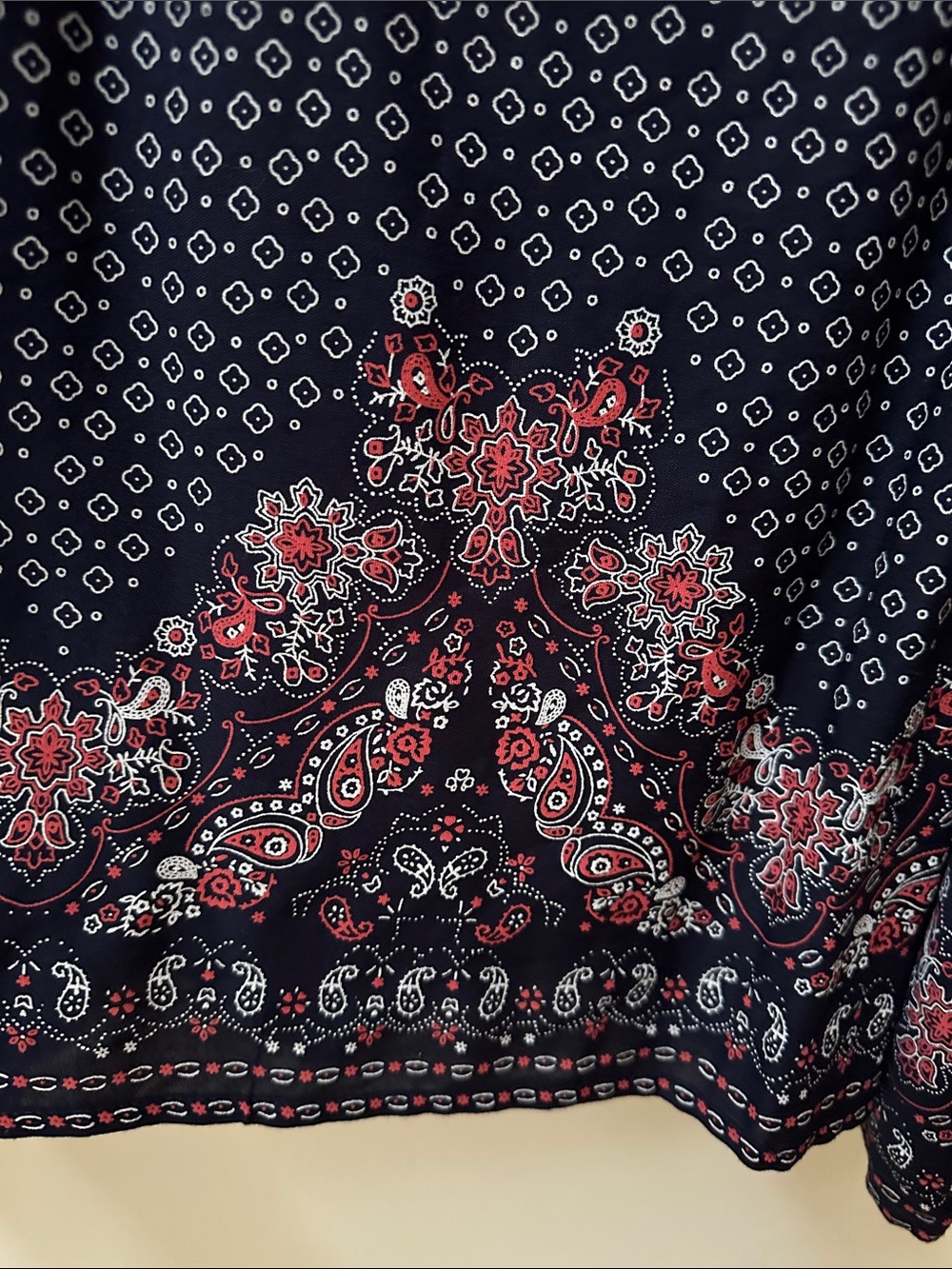 NWT GAP Navy Blouse with Red Floral Border Print - Picture 4 of 8
